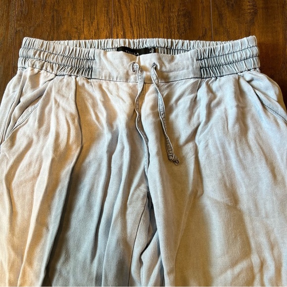 ARITZIA Talula Los Feliz Chambray Joggers Light Blue Wash | S - Picture 5 of 11